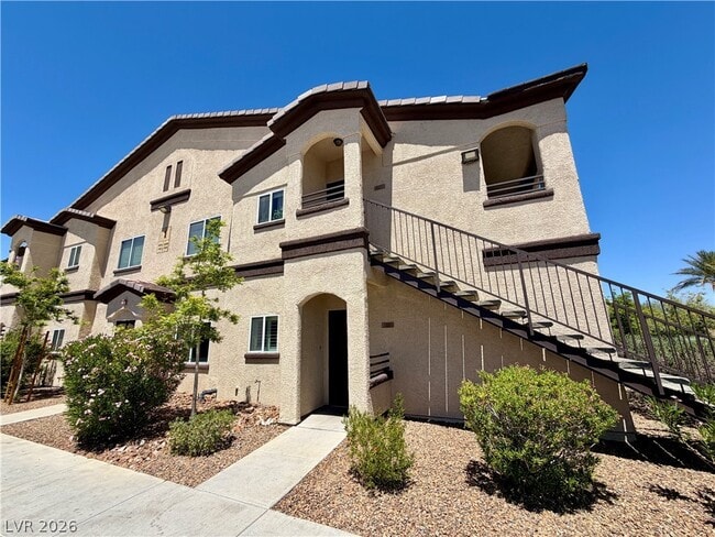 property at 2291 W Horizon Ridge Pkwy