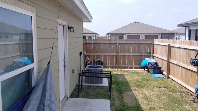 16 Valley N Cir in La Feria, TX - Building Photo - Building Photo