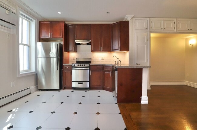 603 Bloomfield St, Unit 3 in Hoboken, NJ - Building Photo - Building Photo