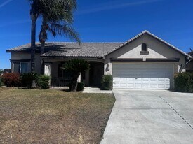 10134 Seven Falls Ave in Bakersfield, CA - Building Photo