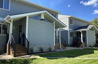 1087 18th Ave SE in Minneapolis, MN - Building Photo - Building Photo