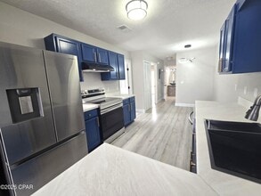 9022 Houston St in Panama City, FL - Building Photo - Building Photo