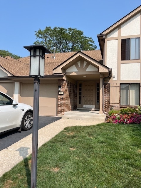 property at 826 Thornton Ct