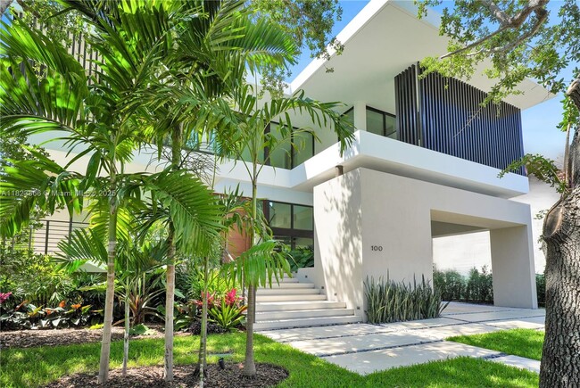 100 Hampton Ln in Key Biscayne, FL - Building Photo - Building Photo