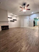 943 Azalia Dr in Lewisville, TX - Building Photo - Building Photo