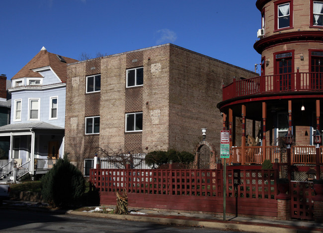 807 Varnum St NW in Washington, DC - Building Photo - Building Photo