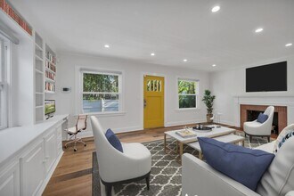 7715 Lexington Ave in West Hollywood, CA - Foto de edificio - Building Photo