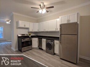 722 W Roscoe St, Unit 726-1N in Chicago, IL - Building Photo - Building Photo