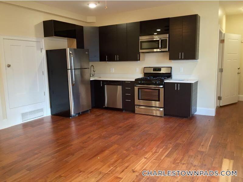 25 Caldwell St in Boston, MA - Building Photo