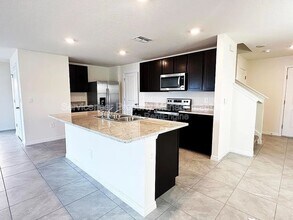 5795 Cape Primrose Dr in Sarasota, FL - Building Photo - Building Photo