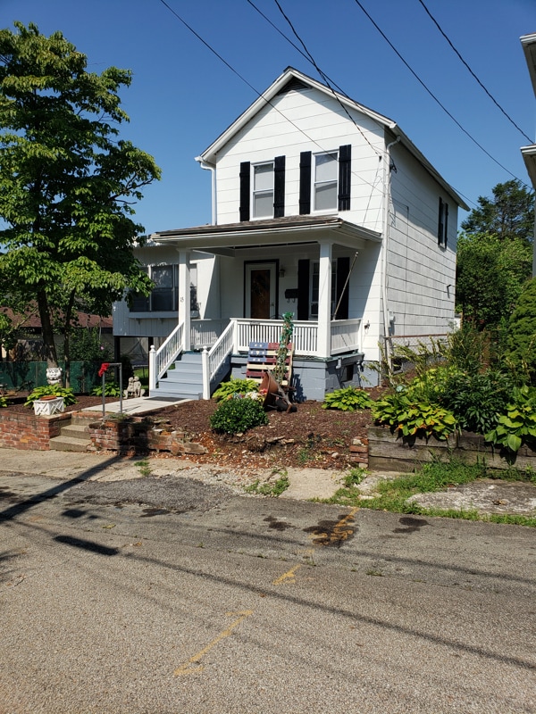 15 Arlington Ave in Uniontown, PA - Foto de edificio - Building Photo