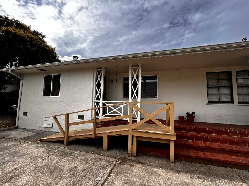 3311 Nicol Ave, Unit Cul-de-sac Duplex in Oakland, CA - Foto de edificio