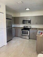 10229 SW 173rd St in Miami, FL - Building Photo - Building Photo