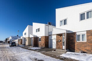 1182-1182 Millbourne Road East NW in Edmonton, AB - Building Photo