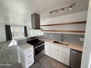 3140 E Glenrosa Ave in Phoenix, AZ - Building Photo - Building Photo