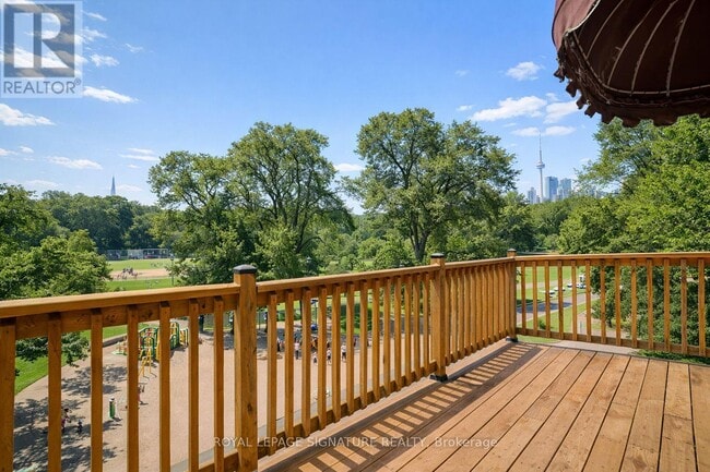 property at 27 Hillsboro Ave