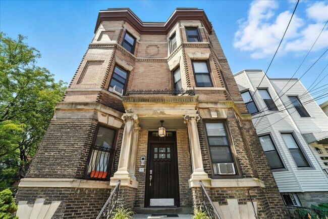 117 Ogden Ave. in Jersey City, NJ - Building Photo - Building Photo