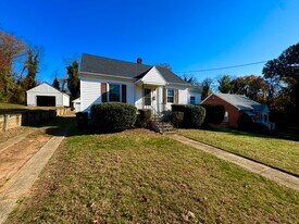 1318 Harding St in Lynchburg, VA - Building Photo