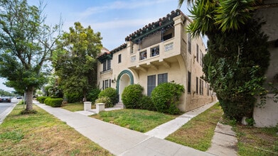 145 S Elm Dr in Beverly Hills, CA - Building Photo - Building Photo