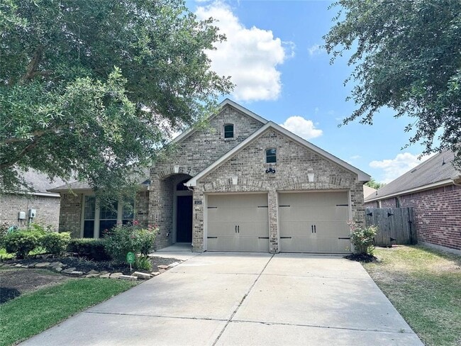 property at 5526 Stoneridge Ct