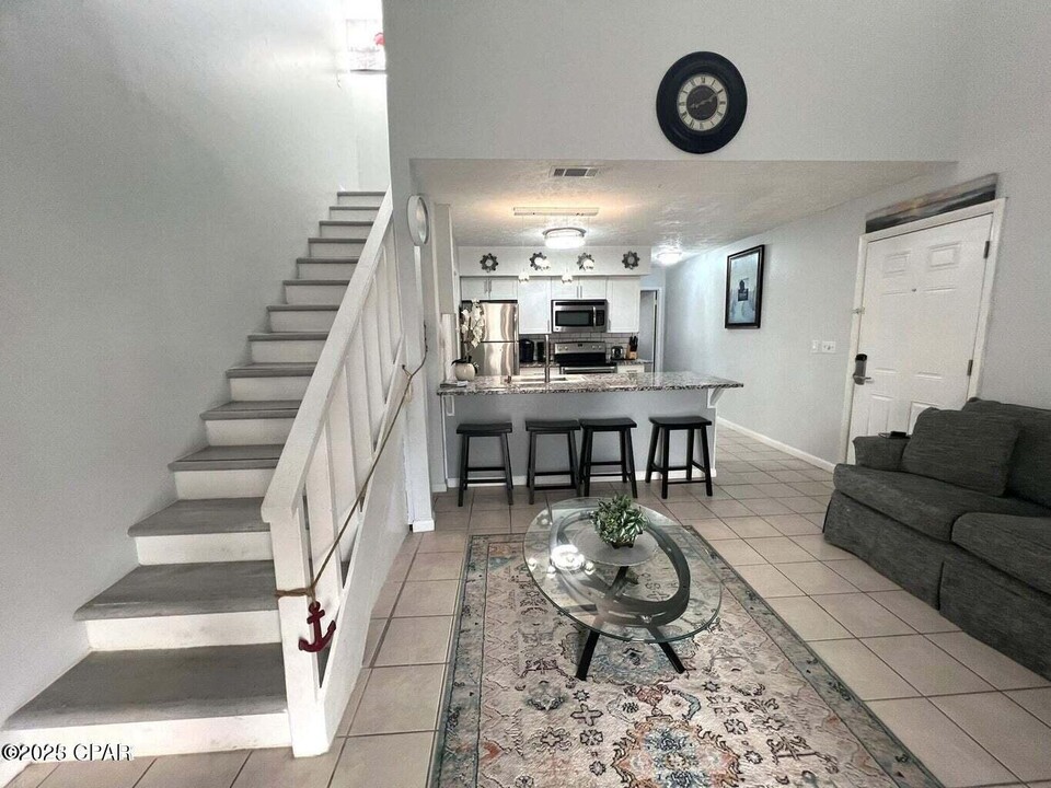 4113 Holiday Dr-Unit -202 in Panama City, FL - Building Photo