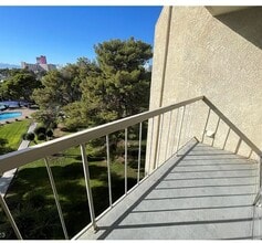 750 S Royal Crest Cir, Unit 356 in Las Vegas, NV - Building Photo - Building Photo