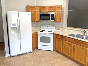 8717 Springtree Road in Jacksonville, FL - Building Photo - Building Photo