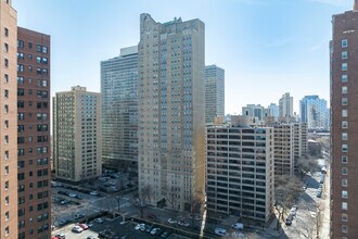 Kenwood Condo in Chicago, IL - Building Photo - Building Photo