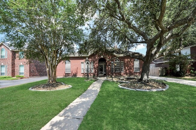 property at 6406 Castle Ln Dr