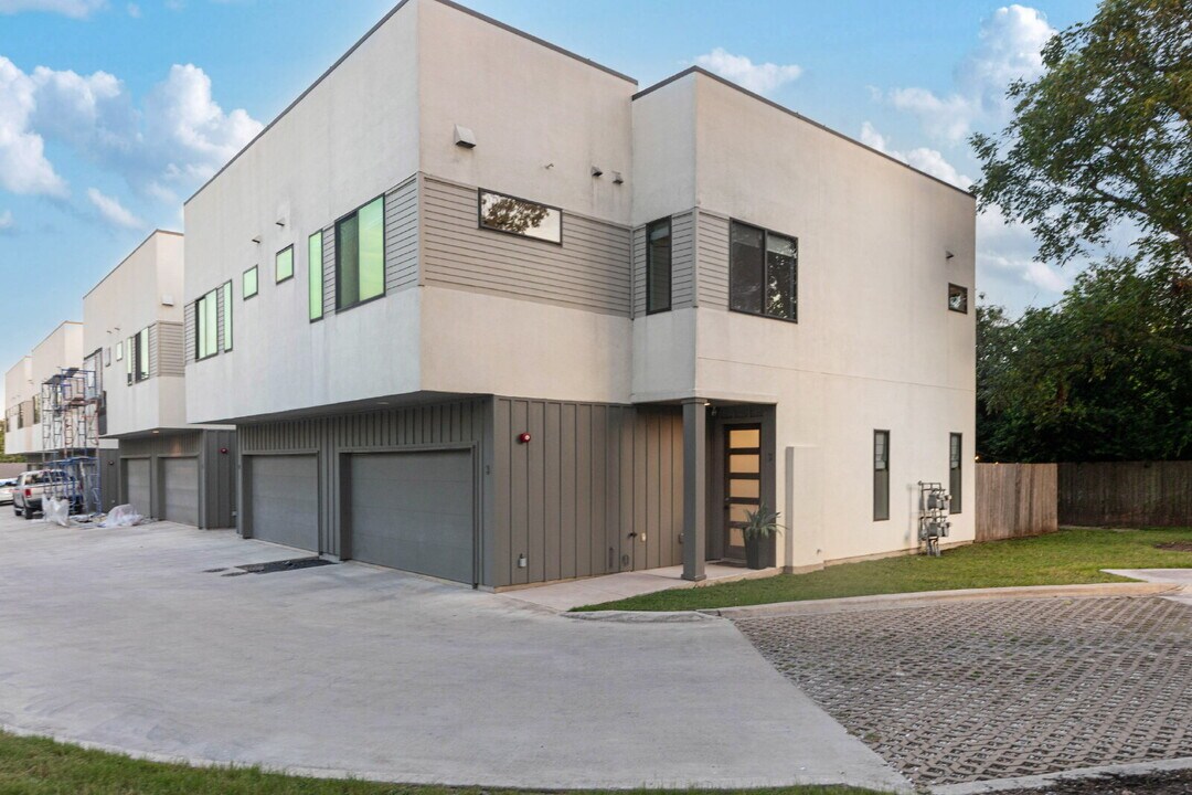 6409 Berkman Dr in Austin, TX - Building Photo