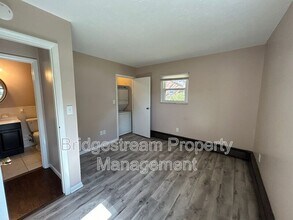 14 Candlewood Ct in Germantown, OH - Building Photo - Building Photo