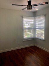 1214 Essex St in San Diego, CA - Foto de edificio - Building Photo