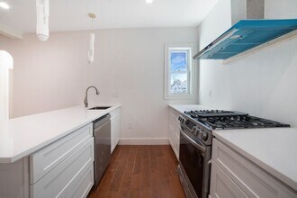 49 Walker St in Quincy, MA - Building Photo - Building Photo