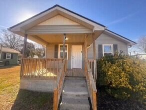 104 Cannon Ave in Greer, SC - Building Photo - Building Photo