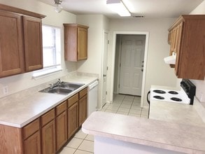 2912 James in Granbury, TX - Building Photo - Building Photo