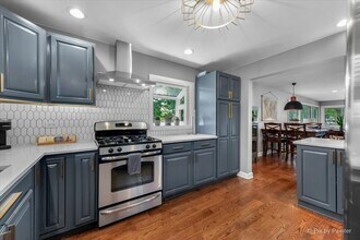 500 N River Rd in Fox River Grove, IL - Building Photo - Building Photo