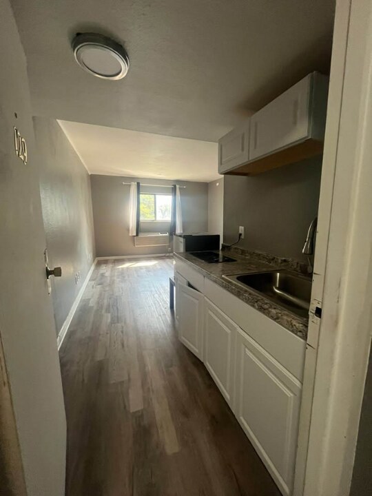 111 S Summit St in Toledo, OH - Building Photo