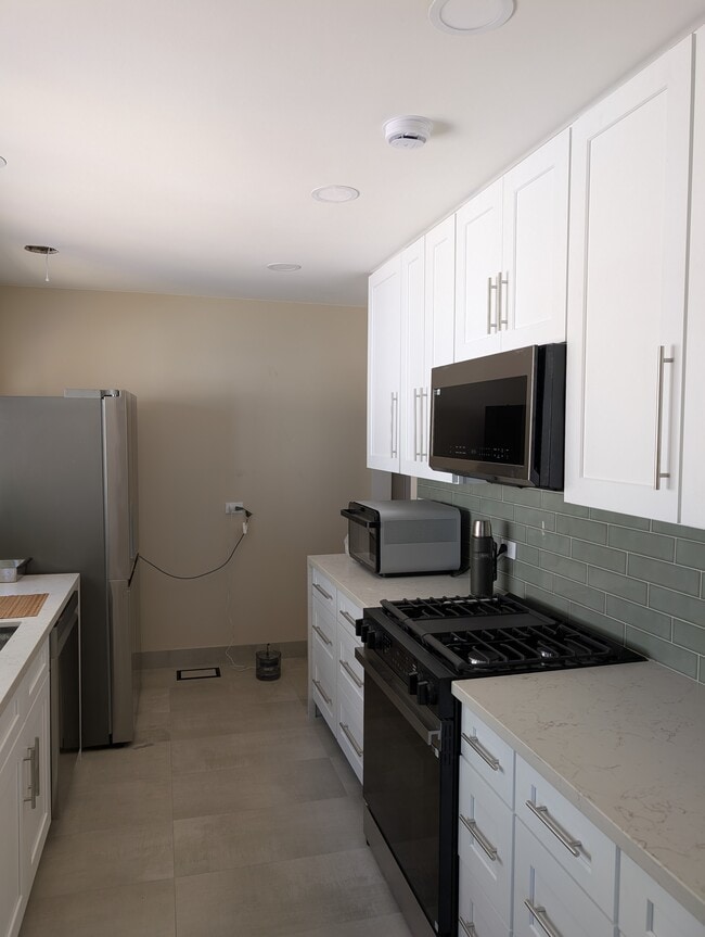 7127 Saranac St in San Diego, CA - Building Photo - Building Photo