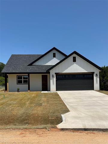 2614 Austin Dr in Granbury, TX - Building Photo