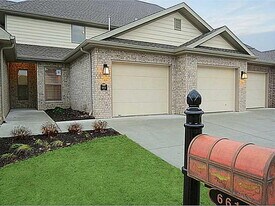 6613 W Valley View Rd in Rogers, AR - Building Photo