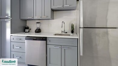 6220 Springhill Dr, Unit 9302-201 in Greenbelt, MD - Foto de edificio - Building Photo