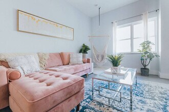 202 E Main St, Unit SI ID1397975P in Johnson City, TN - Building Photo - Building Photo