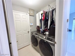 1526 NW 21st Pl in Cape Coral, FL - Building Photo - Building Photo
