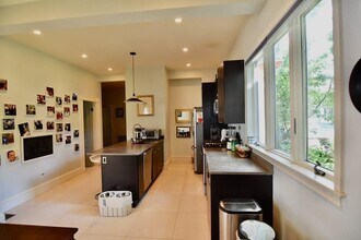 201 Savin Hill Ave, Unit 1 in Boston, MA - Foto de edificio - Building Photo