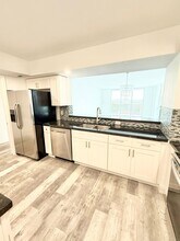 1150 Hillsboro Mile in Hillsboro Beach, FL - Building Photo - Building Photo