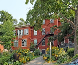 Kenson Court in Hamilton, ON - Building Photo - Building Photo