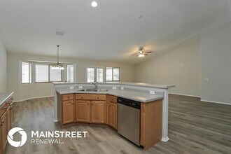 10614 E Bridgeport St in Tucson, AZ - Foto de edificio - Building Photo