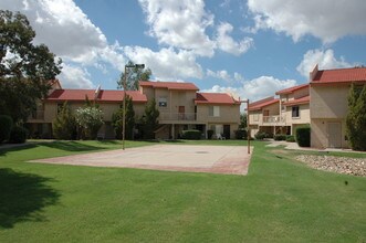 Mountain View Lakes in Phoenix, AZ - Foto de edificio - Building Photo