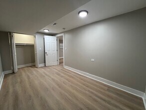 3457 N Springfield Ave, Unit G in Chicago, IL - Foto de edificio - Building Photo