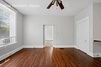 494 Riddle Rd in Cincinnati, OH - Building Photo - Building Photo